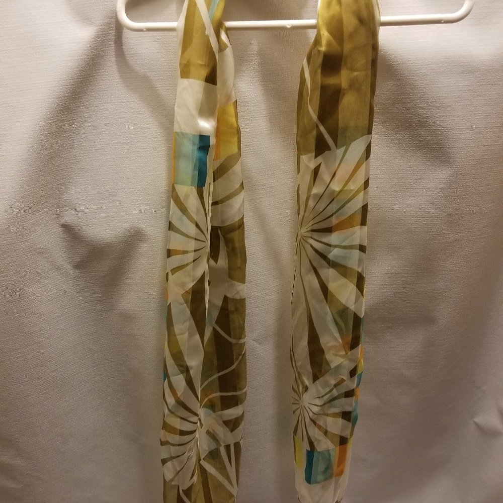 2 earth-tone polyester scarves- a Symphony and an Isabella - Picture 3 of 13
